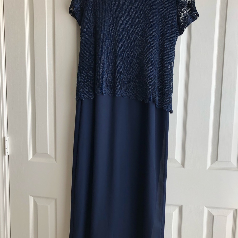 Navy blue lacy long dress